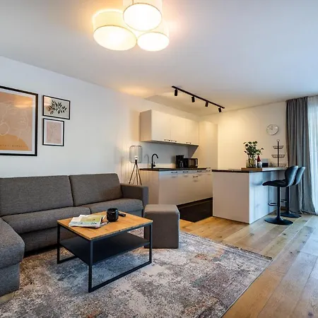 Neumayer's Apartment *